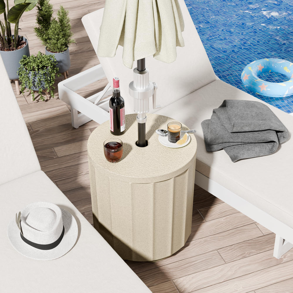 Diyfire poolside setup with drinks on table for practical outdoor convenience