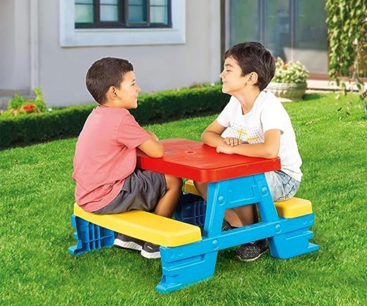 DOLU bench detail with rounded edge offering safe seating benefit