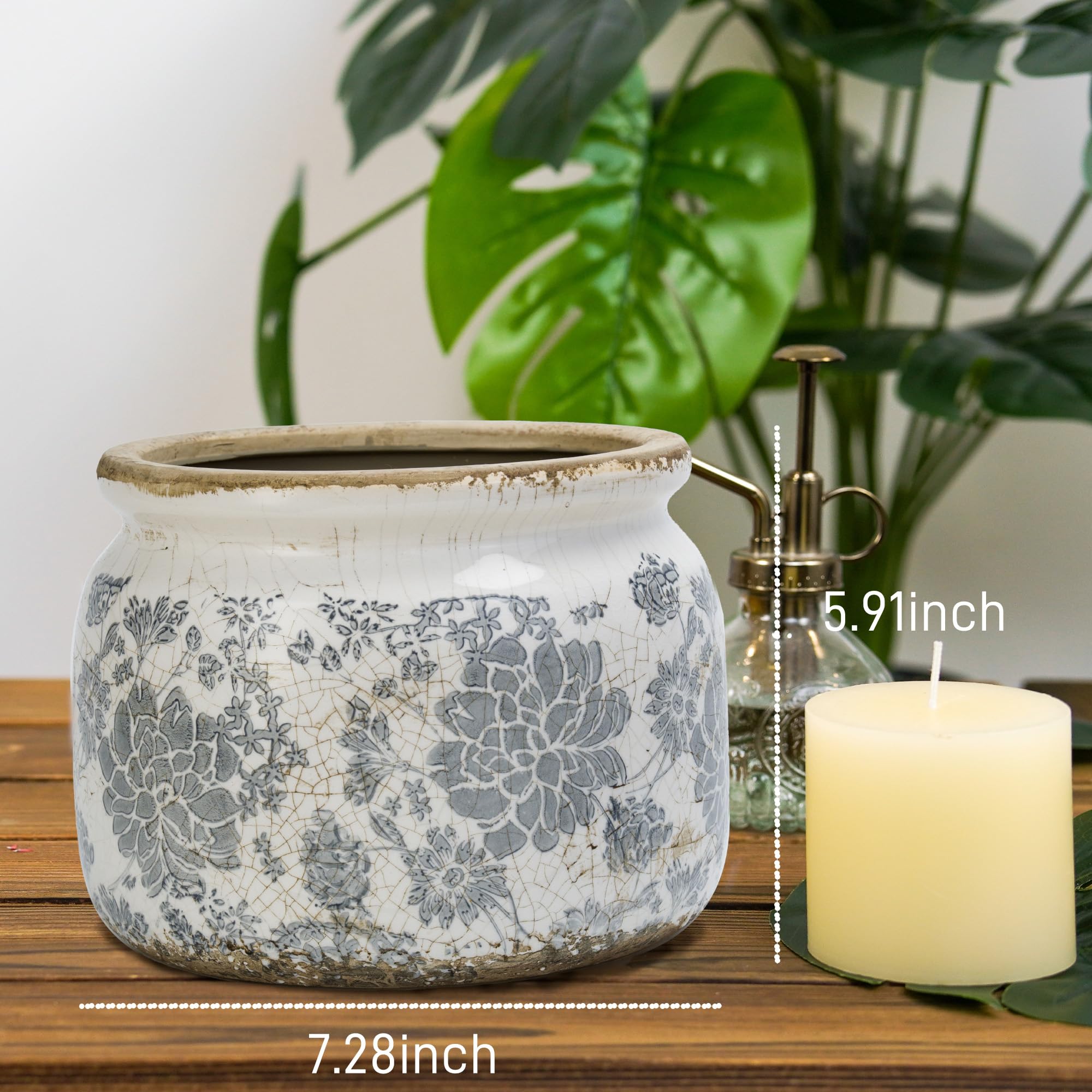 Dosayes closeup of ice-crackle glaze highlighting handcrafted texture benefit