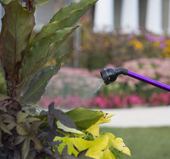 Dramm RainSelect close-up of adjustable 9-pattern spray head demonstrating precise watering control