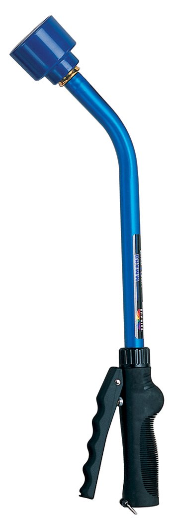 Dramm wand front angle showing full water flow and easy aiming