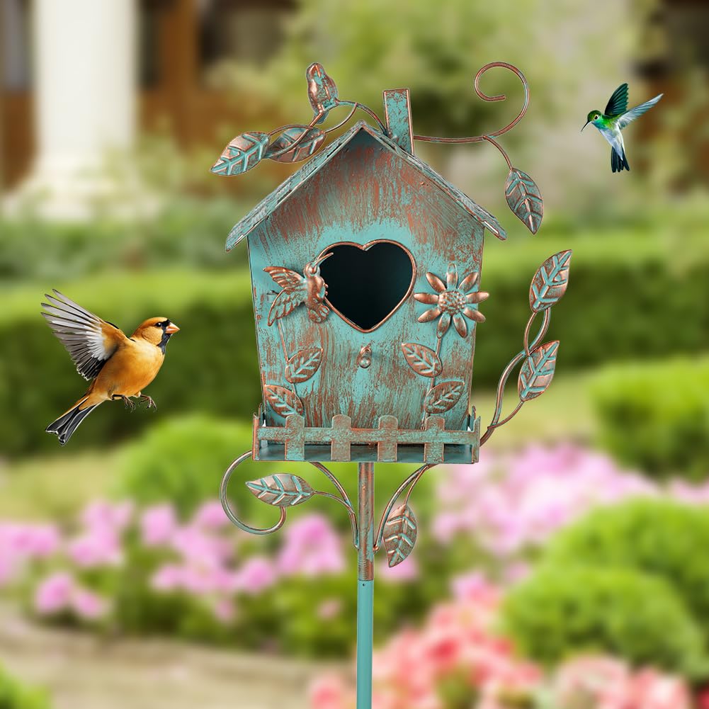 DREAMSOUL daisy and vine decorative detail for added garden aesthetic