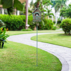 DREAMSOUL full 48-inch pole installed in lawn for visible bird habitat