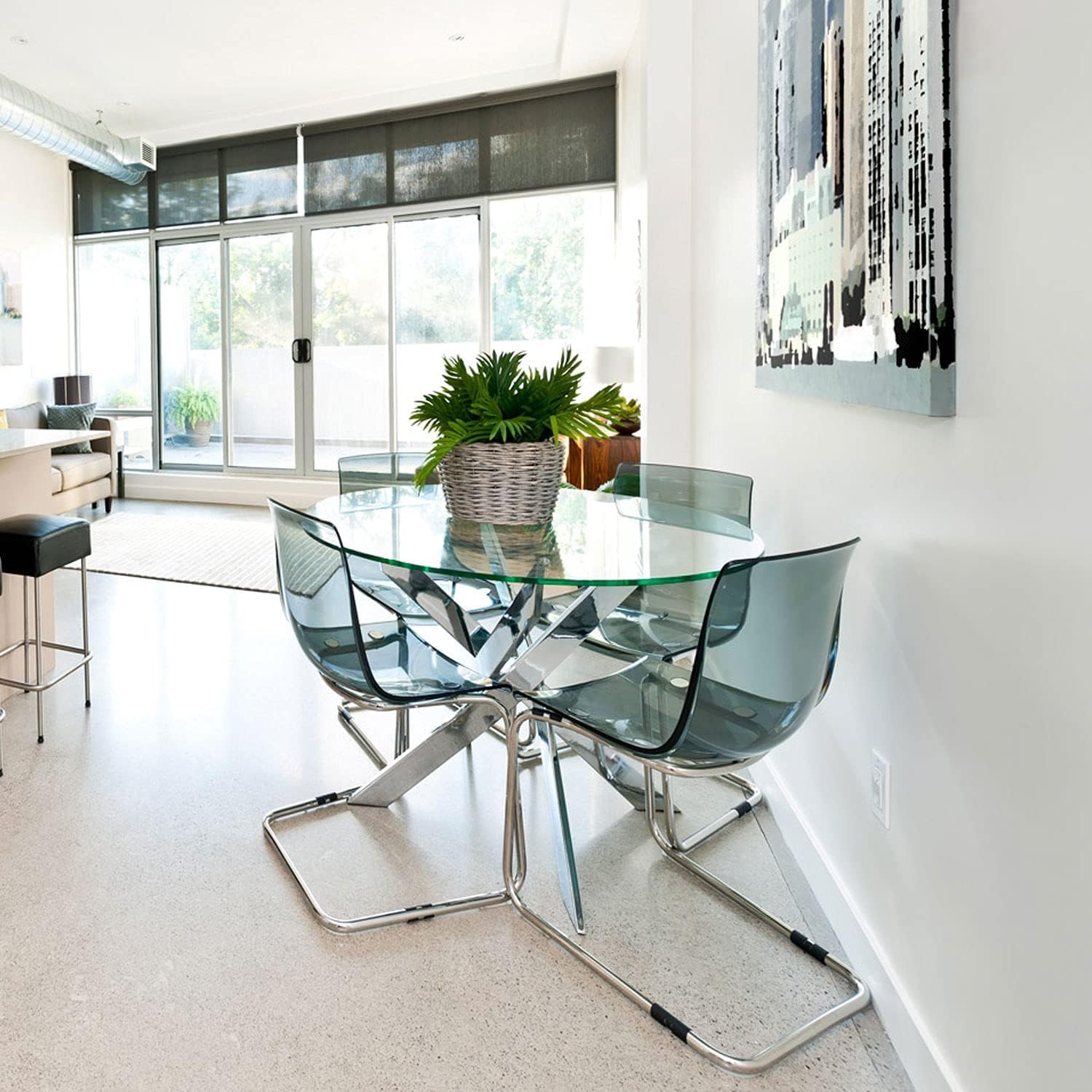 Dulles Glass on patio setting demonstrating outdoor furniture protection