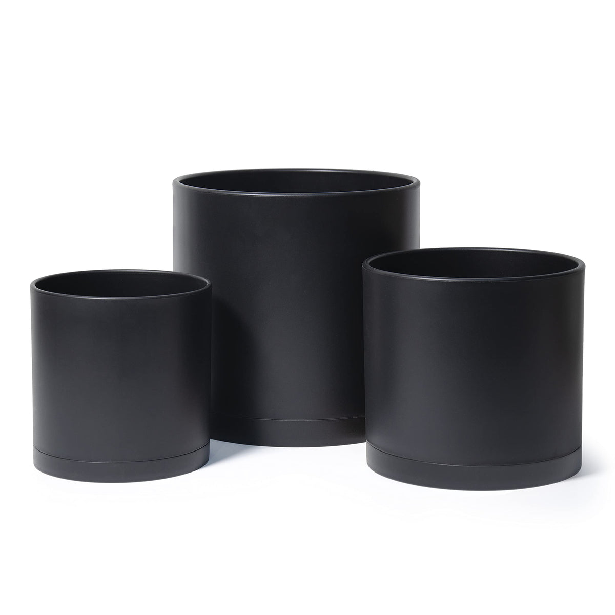 D'vine Dev front view of three black planters showing modern look and space-saving