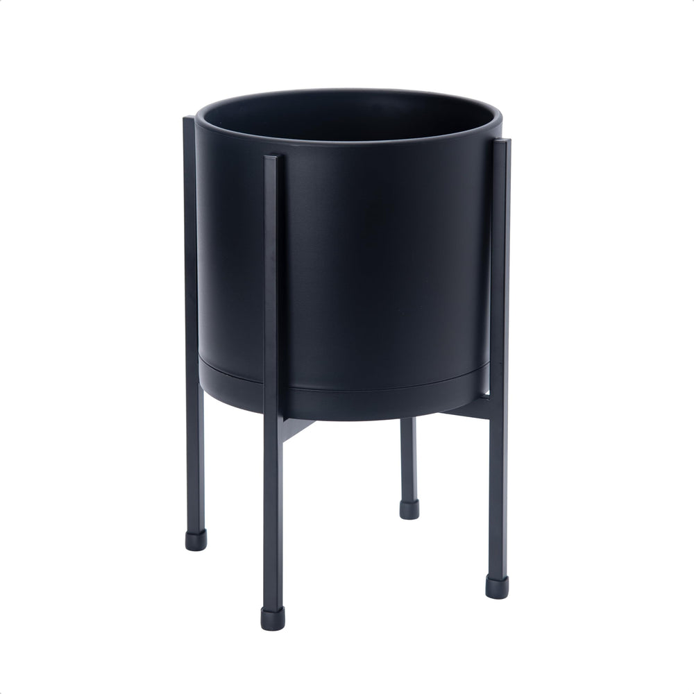 D'vine Dev front view of 8-inch black planter showing modern silhouette and elegance