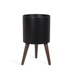 D'vine Dev front view of black planter showcasing modern silhouette and stylish display