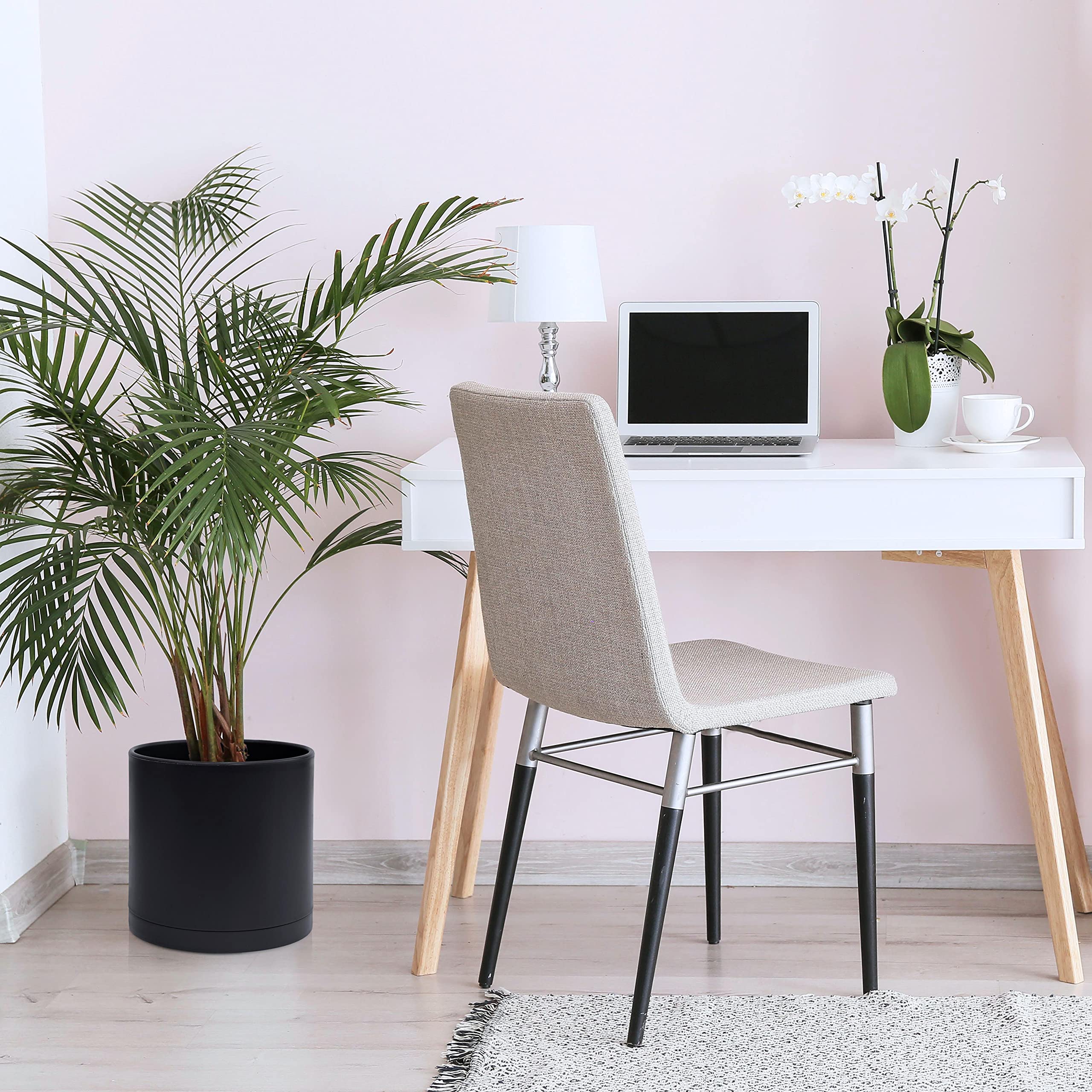 D'vine Dev stacked planters for compact storage and easy seasonal rotation