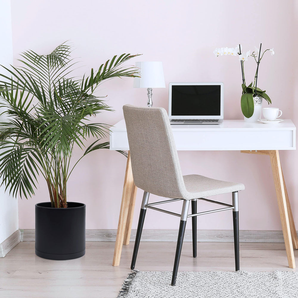 D'vine Dev stacked planters for compact storage and easy seasonal rotation