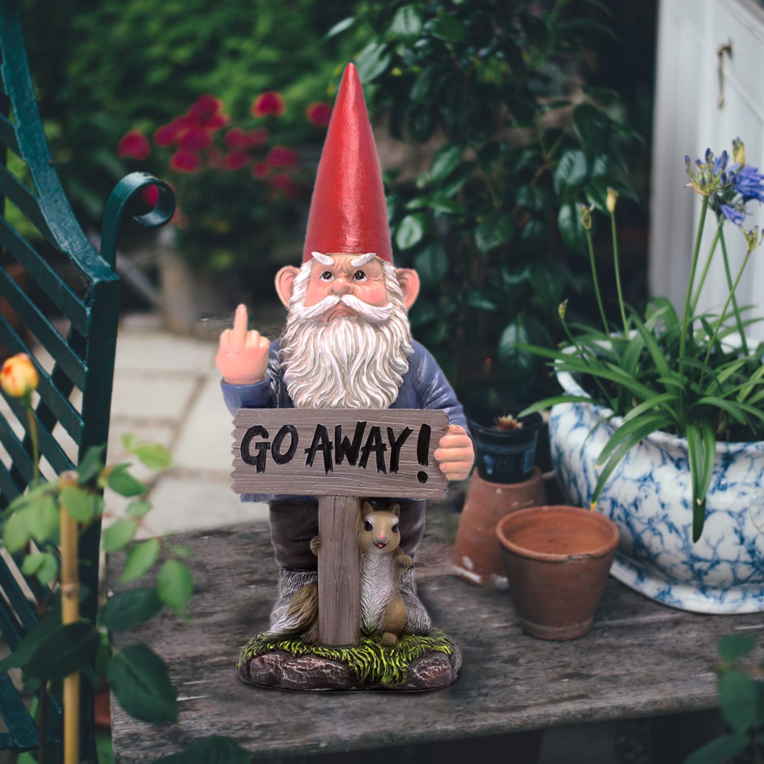 DWK garden gnome back and base detail showing stable polyresin construction
