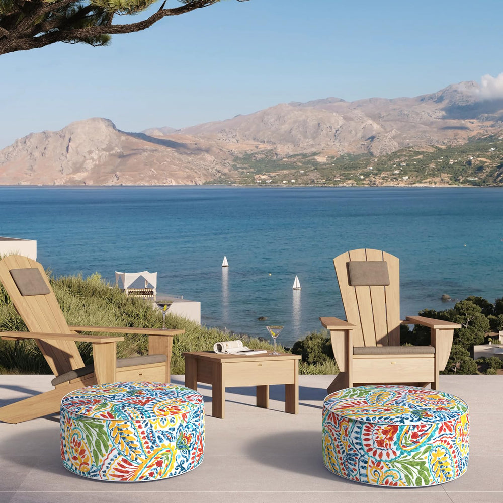 DYTXIII pouf on lawn showing outdoor-ready UV protection