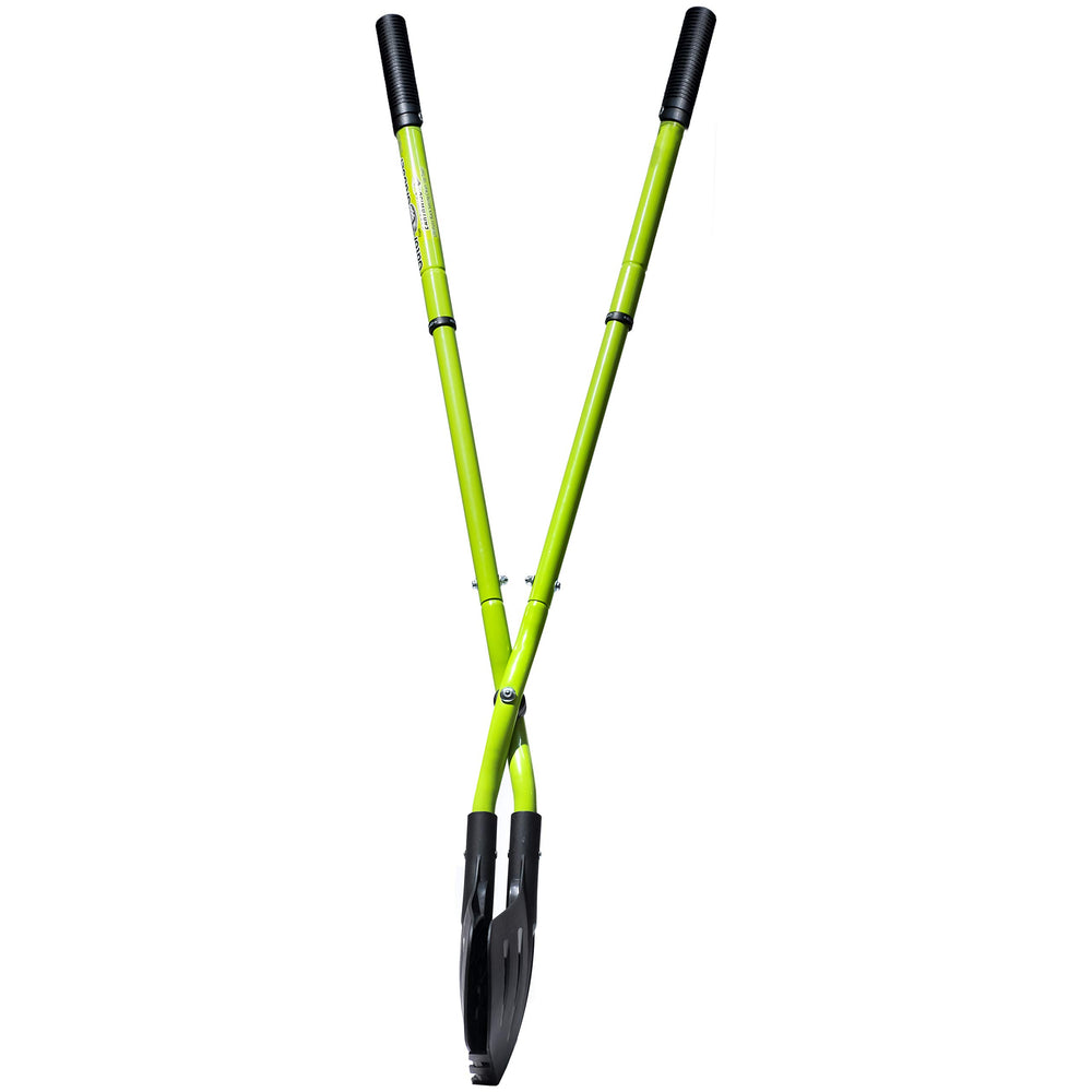 Earthwise Gator Grabber telescoping handle detail showing adjustable reach
