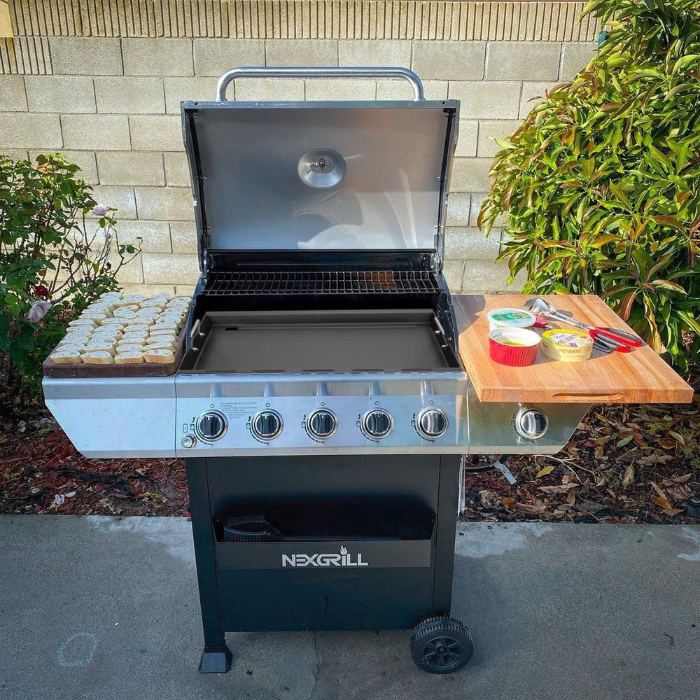 EasiBBQ griddle with tape measure showing 25.6 x 17-inch dimensions for fit