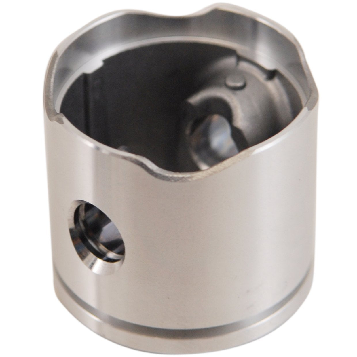 echosari Echo P021007712 piston close-up displaying finish and dimensions to ensure correct fit and performance