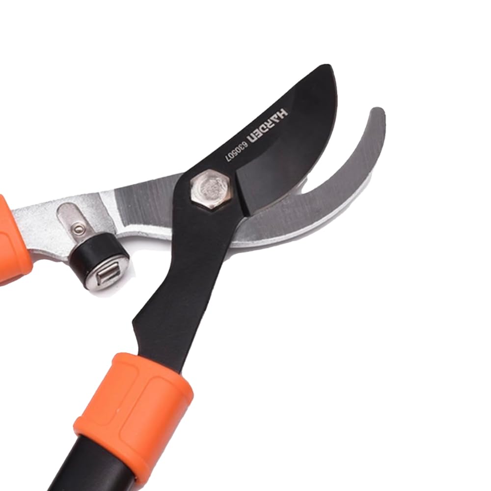 Edward Tools close-up of Teflon-coated high-carbon blade, low-friction cutting benefit