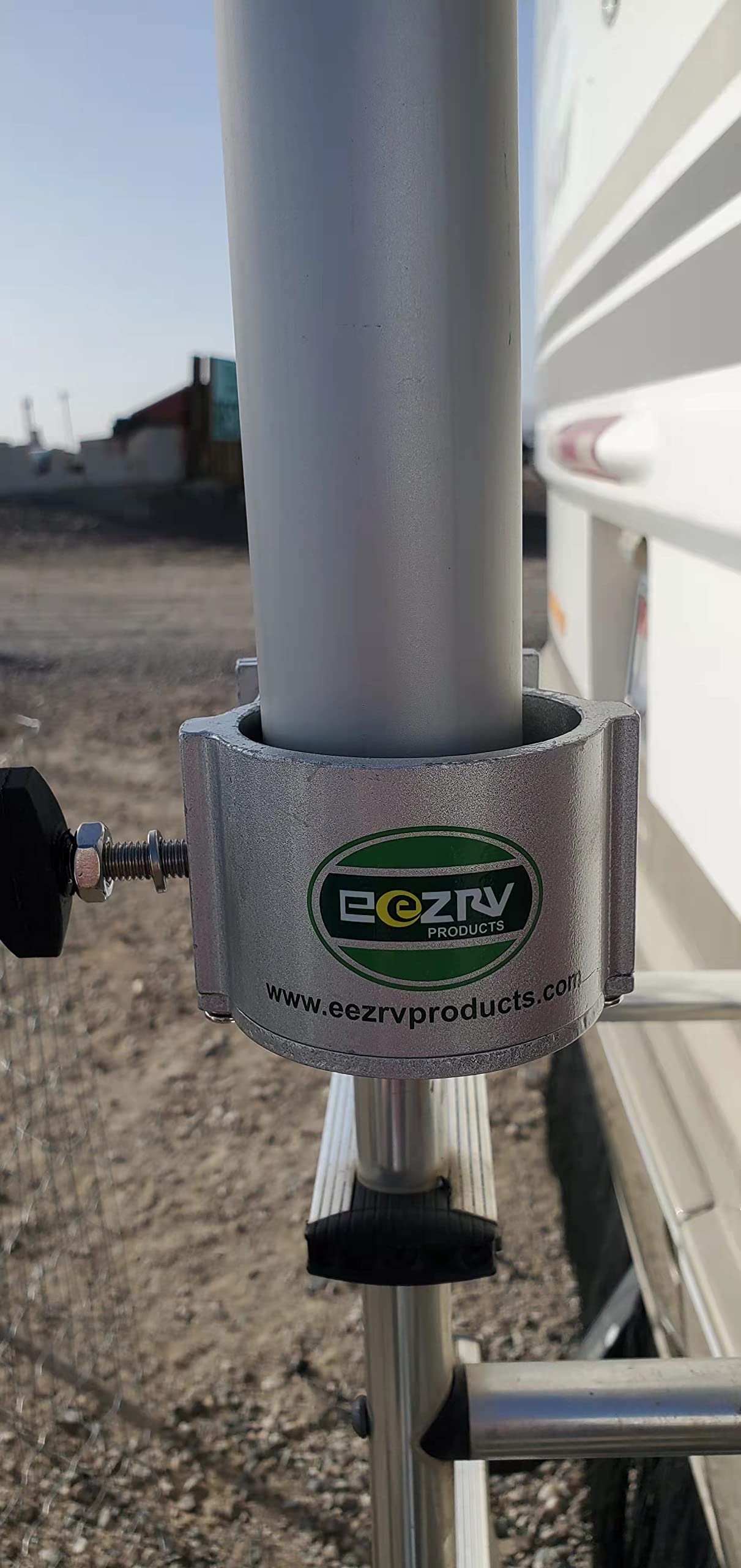 EEZ RV Products mount holding Starlink dish demonstrating stable elevation