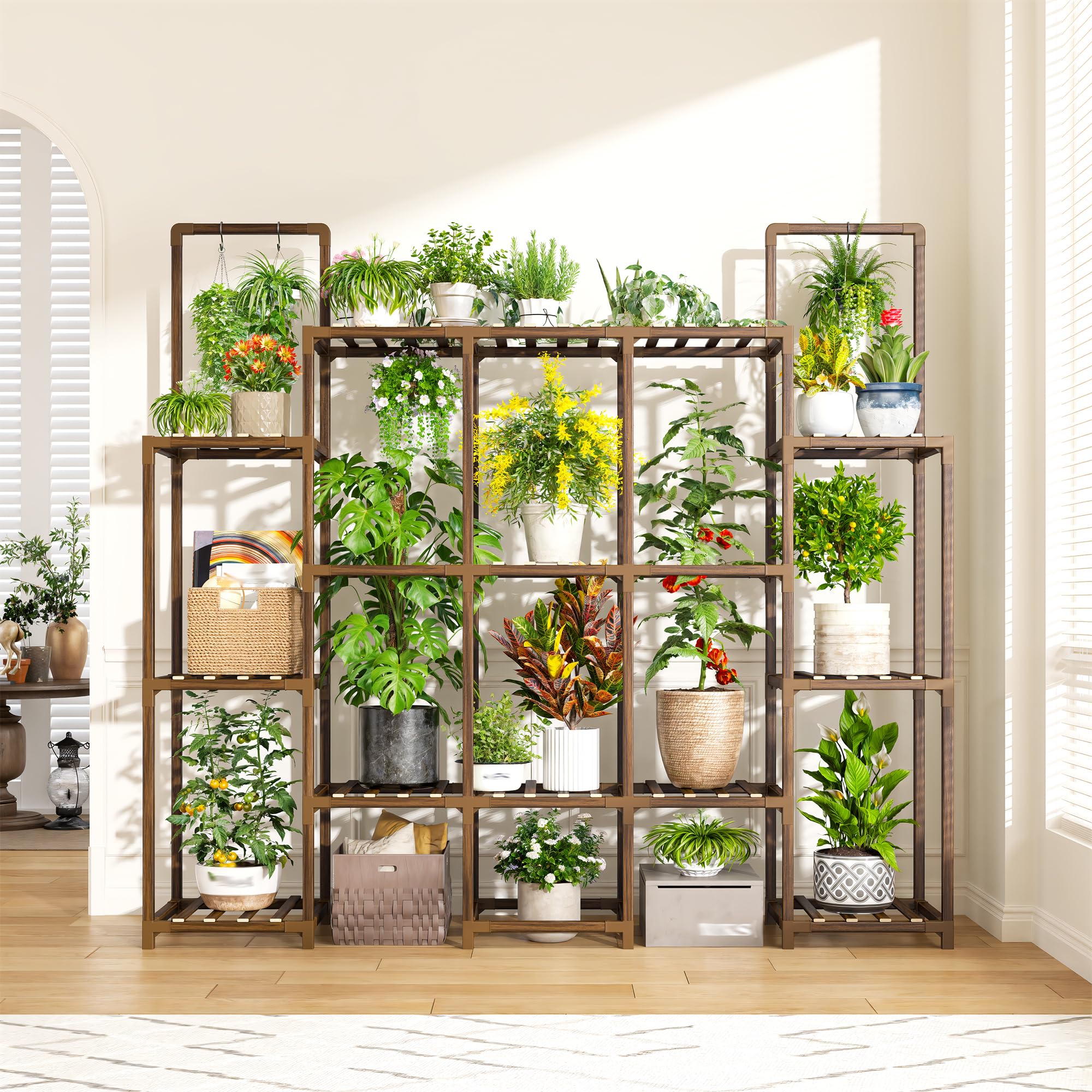 EnHomee in a living room showcasing decorative plant display benefit
