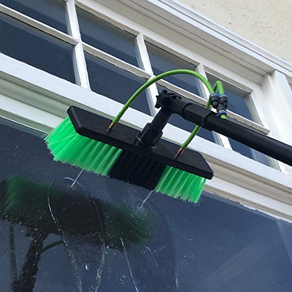 EQUIPMAXX pre-threaded hose connection for steady water flow