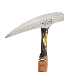 Estwing pointed tip close-up highlighting precision tip for accurate extraction