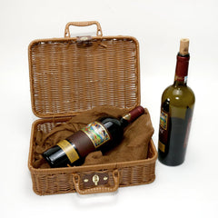 Etnorsu open basket interior demonstrating organized storage capacity and neat layout