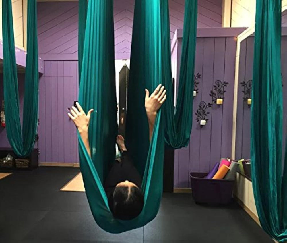 F.Life hammock front view showing dark green fabric and kit portability