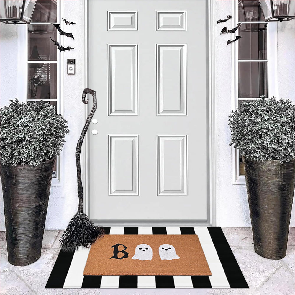 Fallovea seasonal decor styled porch showing festive look for Halloween visitors