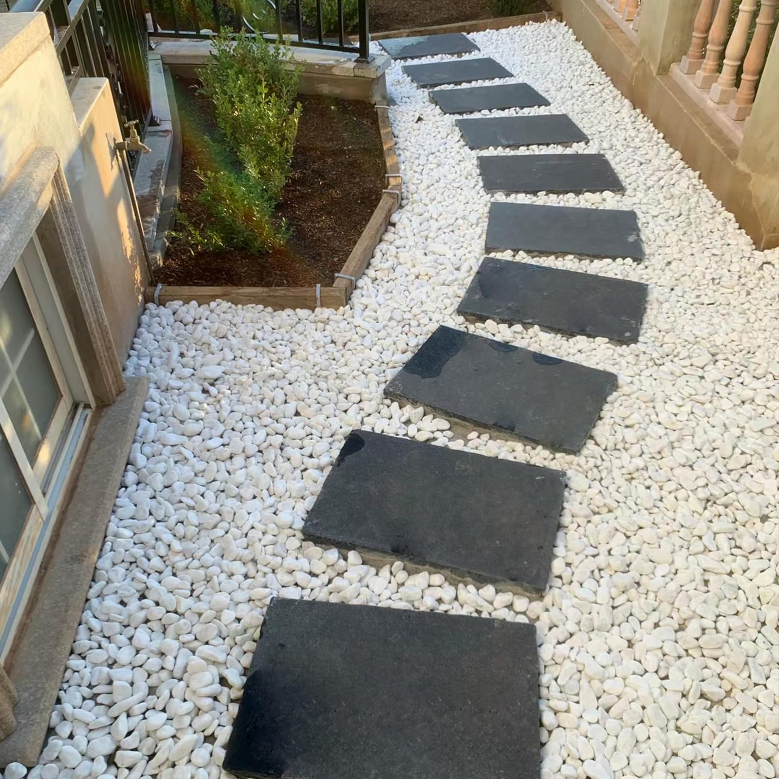 FANTIAN label detail and stone surface showing natural powder and cleaning note