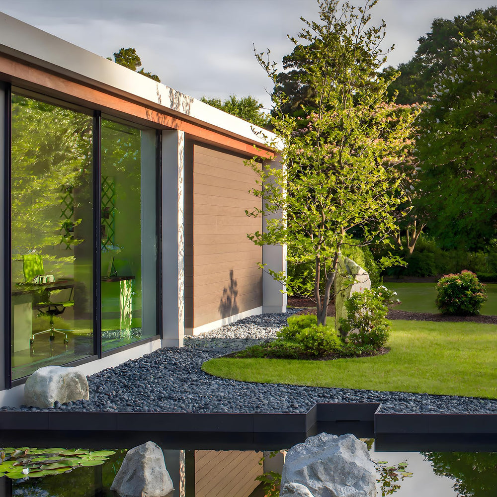 FANTIAN garden border with pebbles providing a neat, long-lasting edge