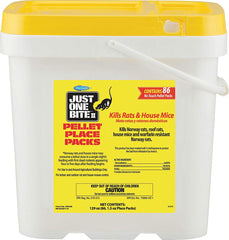 Farnam Just One Bite II front packaging showing 86 pellet place packs and clear tub for convenient storage