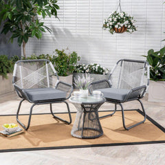 Favofamilie cushion displayed on patio chair demonstrating comfort and stability
