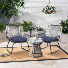 Favofamilie cushions attached with adjustable straps on garden chair for stable seating