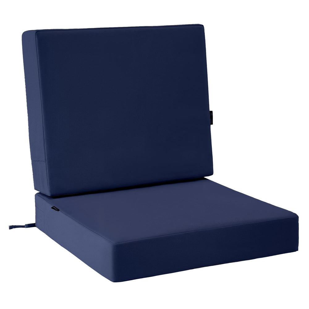 Favoyard vacuum-packed then expanded cushion demonstrating recovery and size