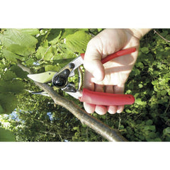 FELCO F-12 rotating handle detail improving wrist comfort and reach