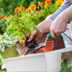FillTouch elevated L-shaped bottom detail showing improved aeration for stronger plant growth