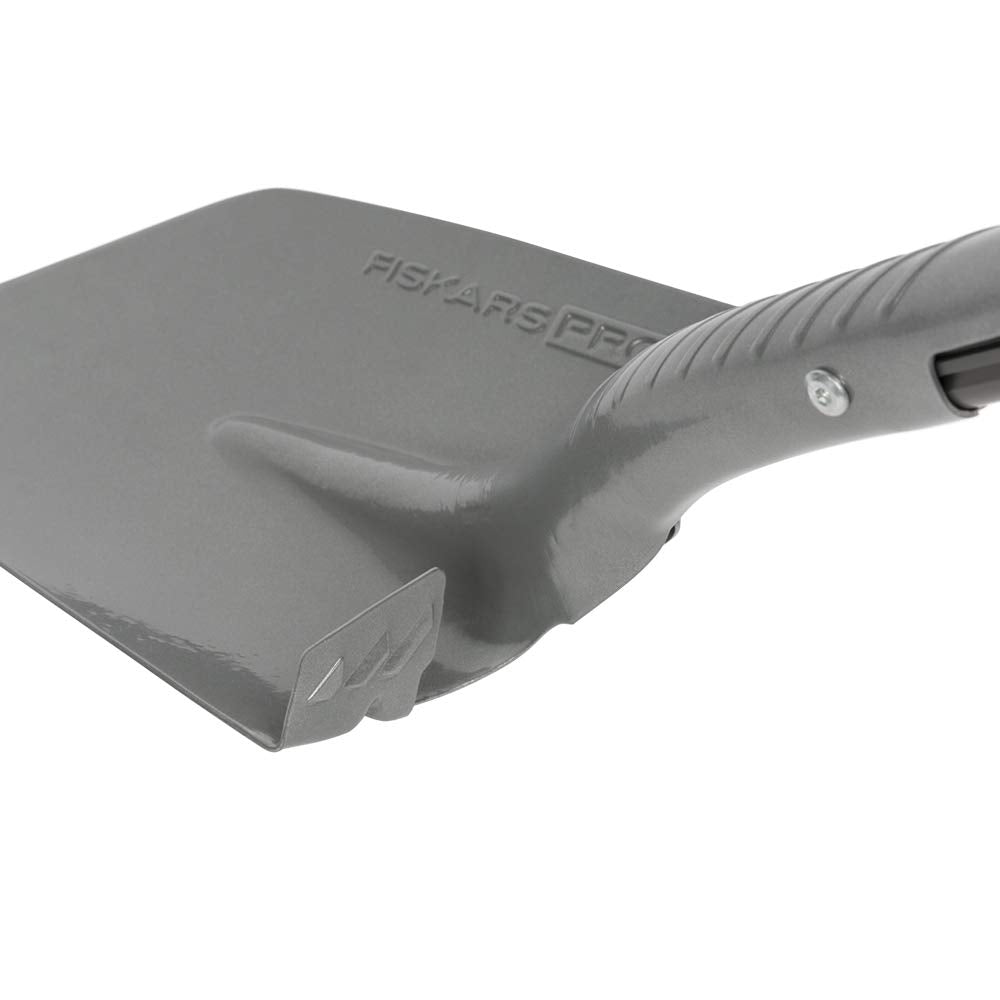Fiskars aluminum D-handle detail for strong grip and reduced fatigue