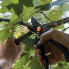 Fiskars sap groove detail on blade preventing sticking and ensuring smoother cuts benefit efficiency