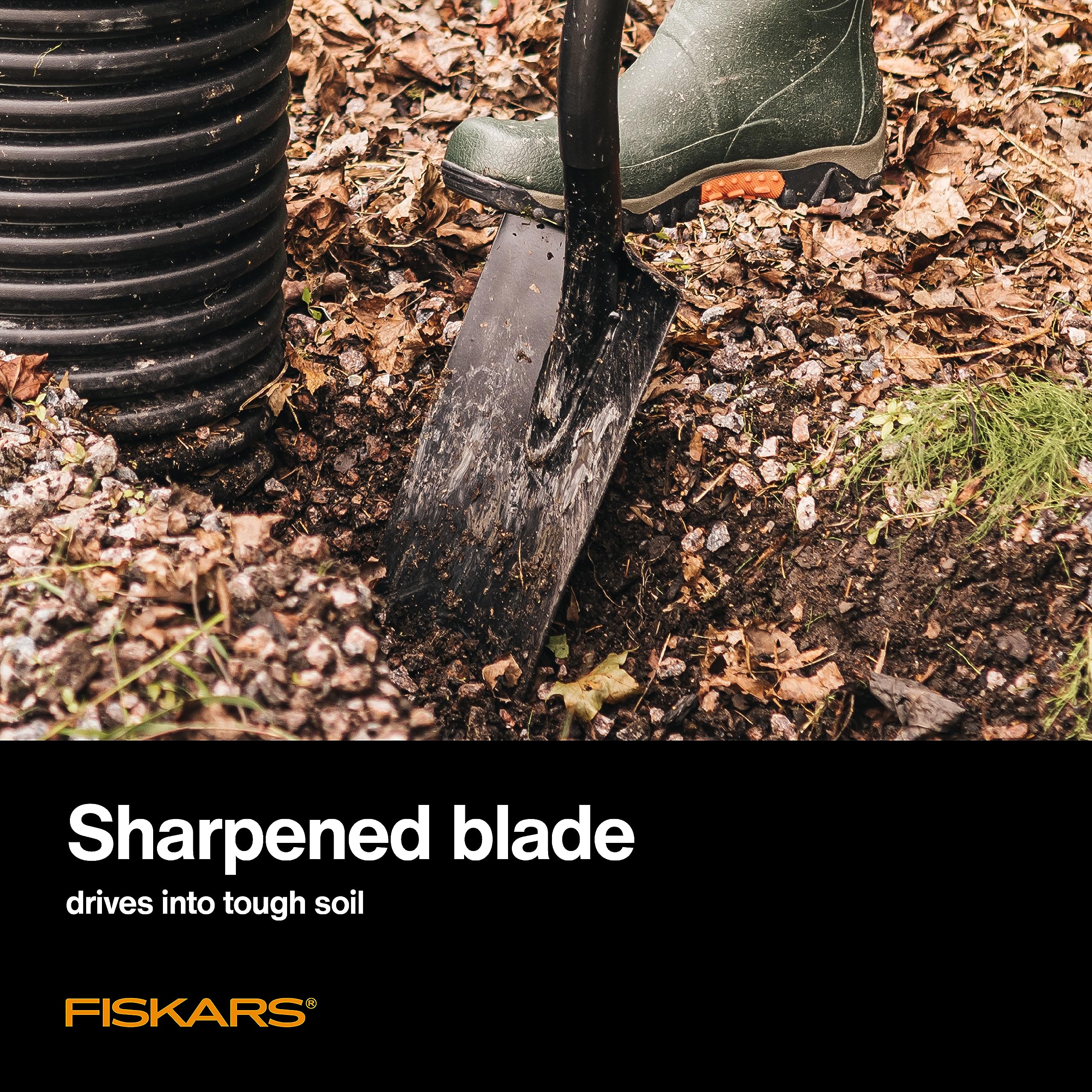 Fiskars close-up of hardened steel blade offering rust resistance and sharp cut