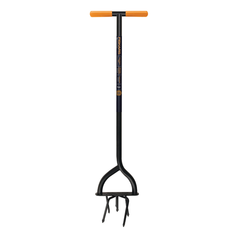 Fiskars tiller front view showing full steel shaft and tines, durable construction benefit