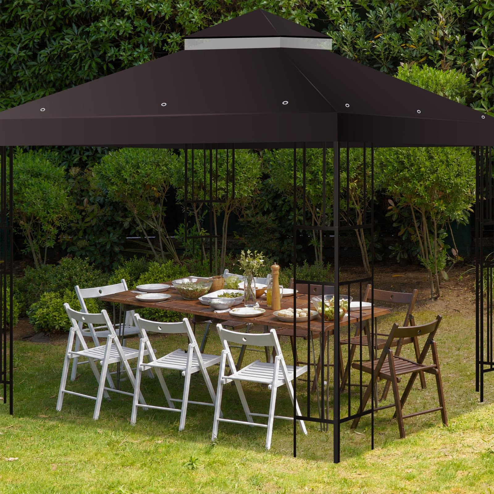 FLAGLY lifestyle scene at a BBQ showing shade and smoke ventilation benefit