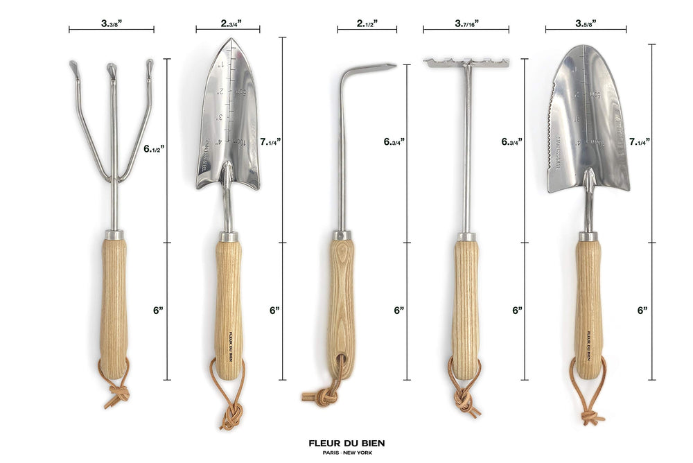 Fleur Du Bien tote fully loaded with tools for fast garden transport