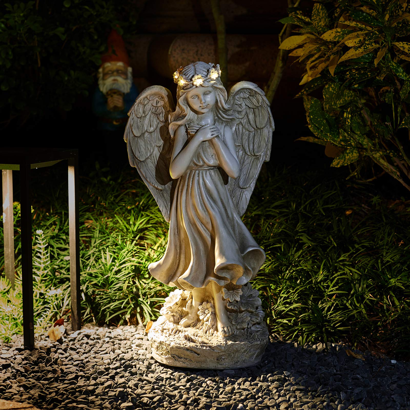Floryden angel close-up of face and hands highlighting fine detail benefit