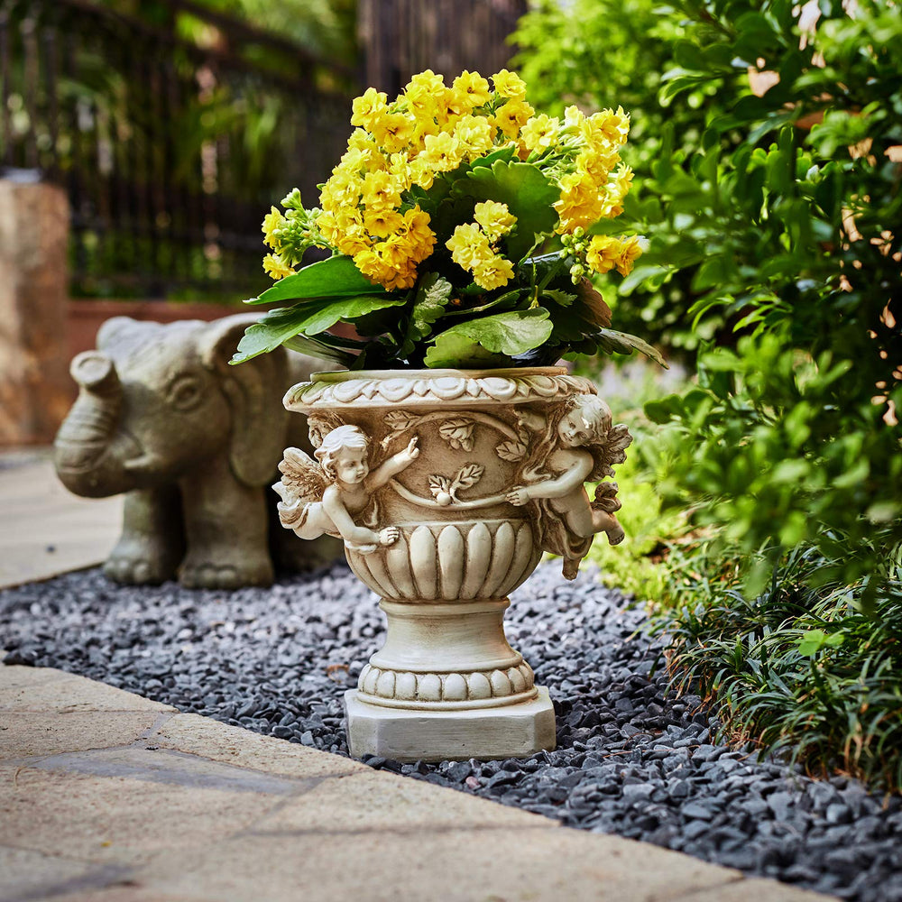 Floryden cherub planter close-up of drain hole to prevent root waterlogging