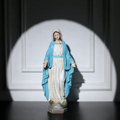 Floryden statue side profile highlighting drapery and stable silhouette benefit
