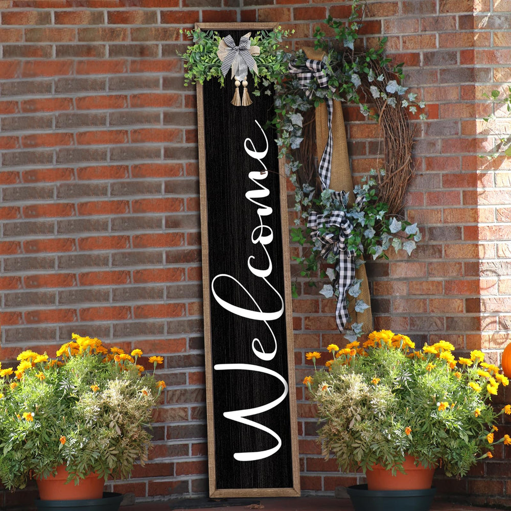 flowtorely front view of black wood welcome sign showing full design and charm
