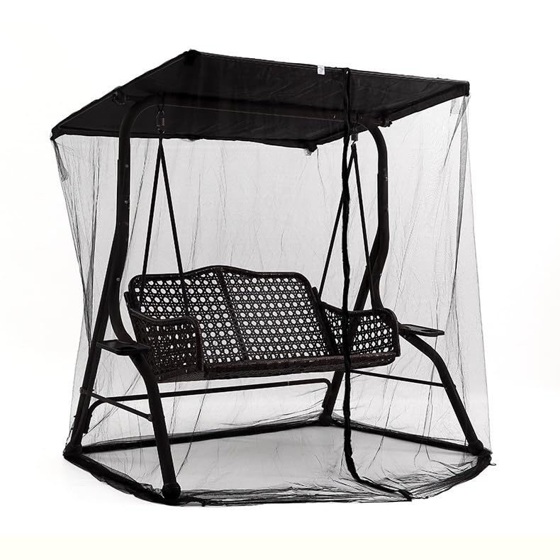 FomiGuatren lifestyle shot in garden showing relaxed insect-free outdoor enjoyment benefit