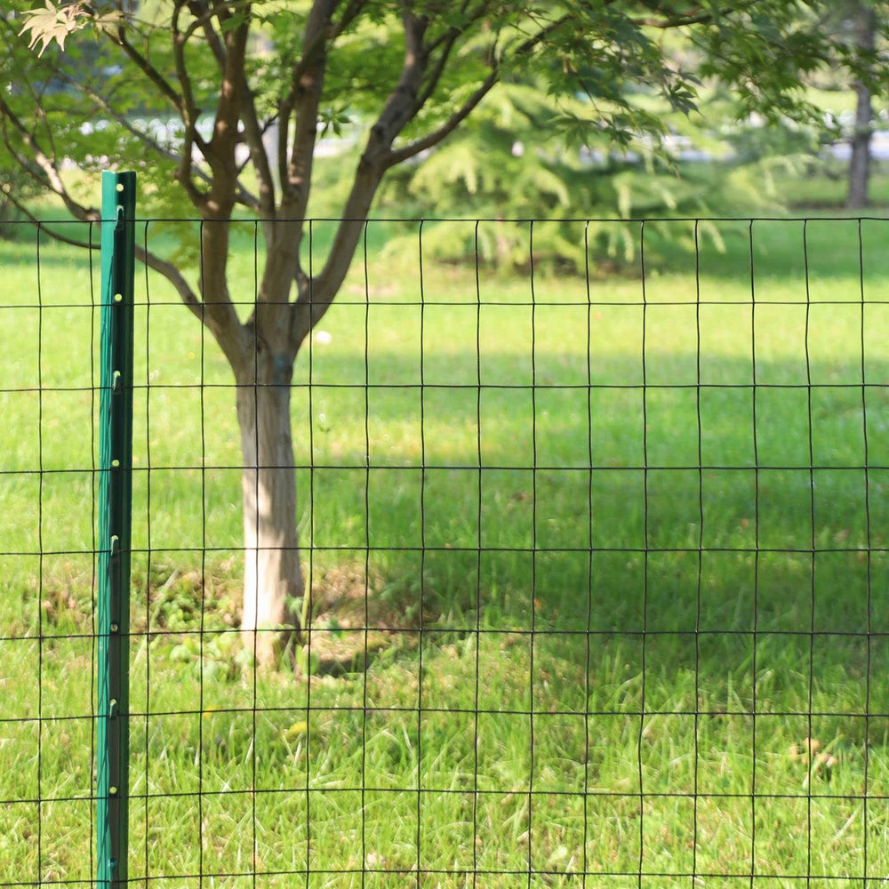 FOREHOGAR close-up of 2x3 mesh and PVC coating highlighting corrosion resistance benefit