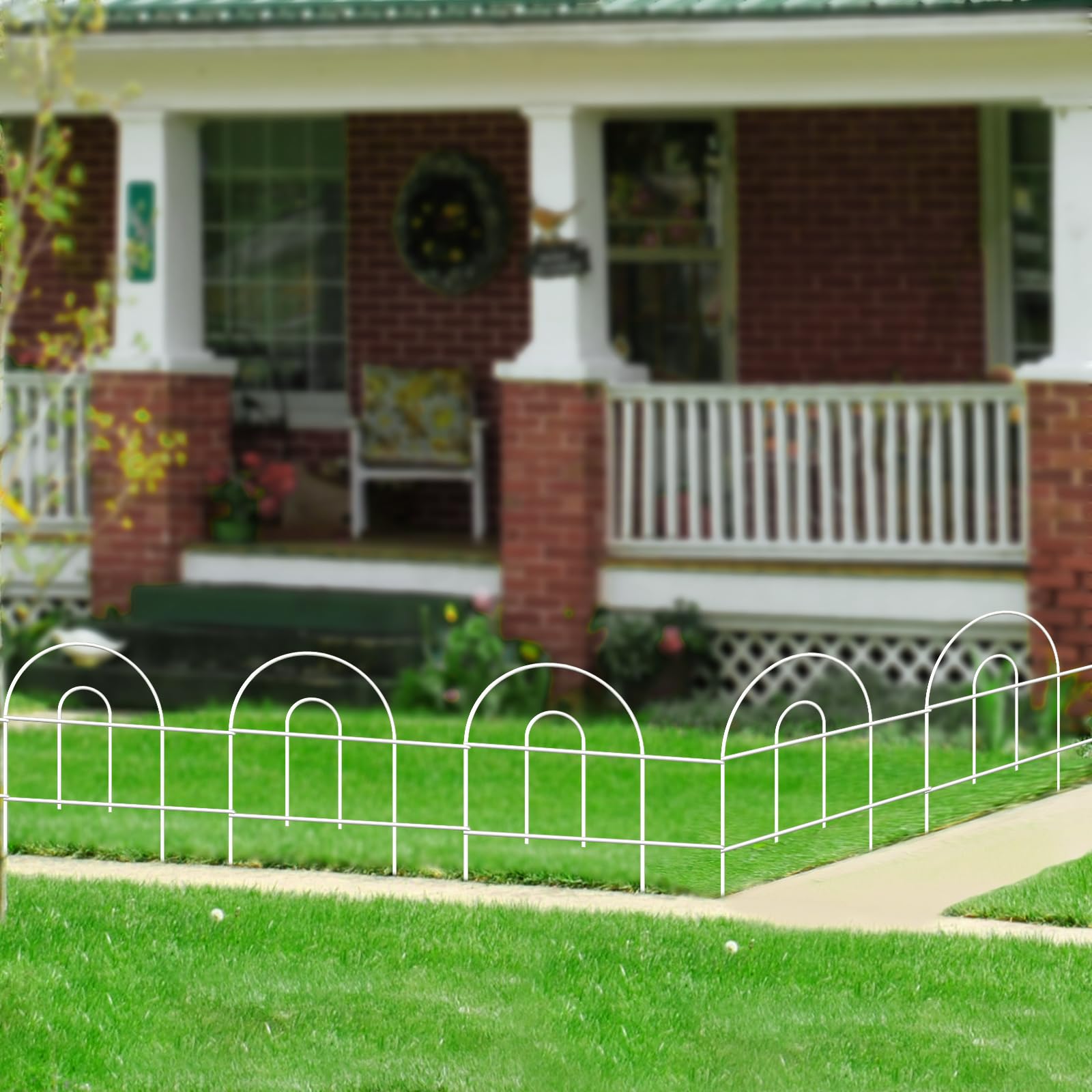 FOREHOGAR fence next to hand and ruler showing size and scale benefit