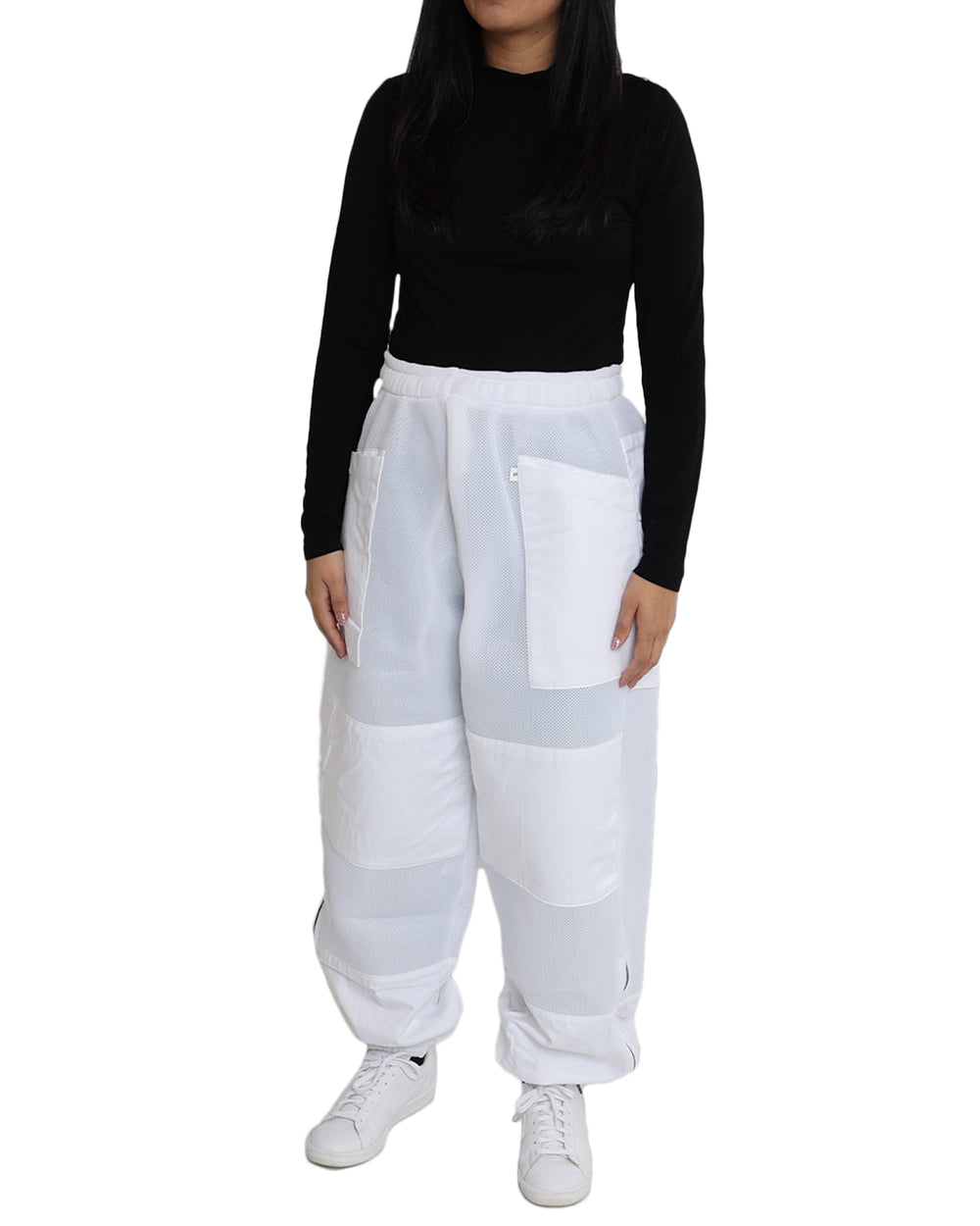 FOREST BEEKEEPING SUPPLY reinforced knee detail demonstrating added durability when kneeling