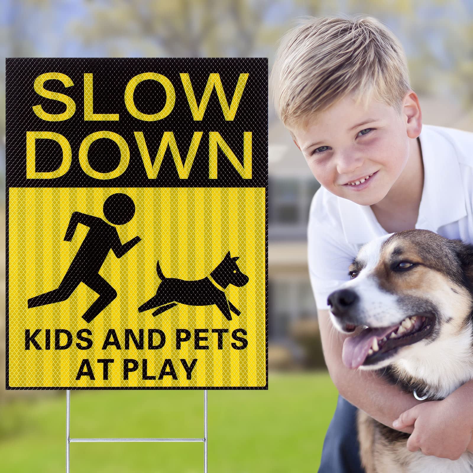 Fumete signs placed along driveway illustrating neighborhood safety reminder