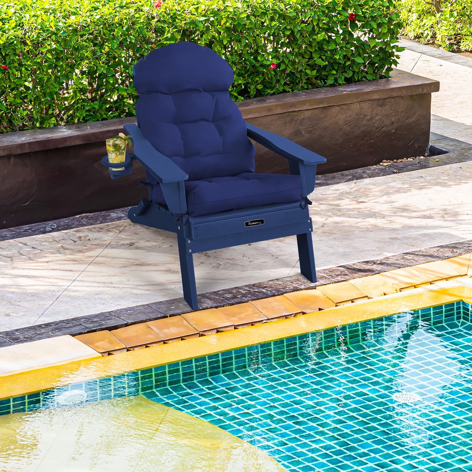 FUNBERRY water beading on cushion surface for moisture resistance